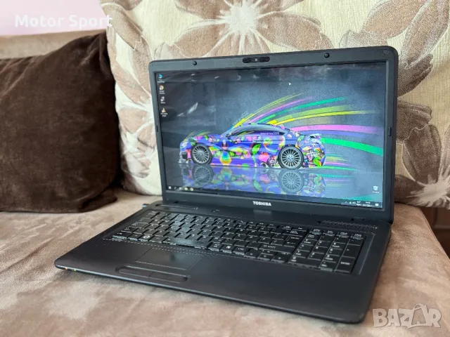 Лаптоп Toshiba 8RAM/500GB/AMD/17.3Инча.