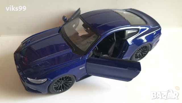 Ford Mustang GT и Porsche 911 Carrera - Мащаб 1:24, снимка 10 - Колекции - 54216773