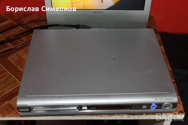 Philips DVDR 3300 H DVD рекордер 80GB, снимка 7 - Плейъри, домашно кино, прожектори - 48985127