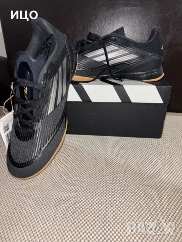 Нови футболни обувки за зала Adidas f50 league in