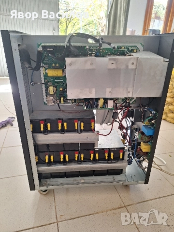 ups 6kw 220волта, снимка 3 - Други машини и части - 52177178