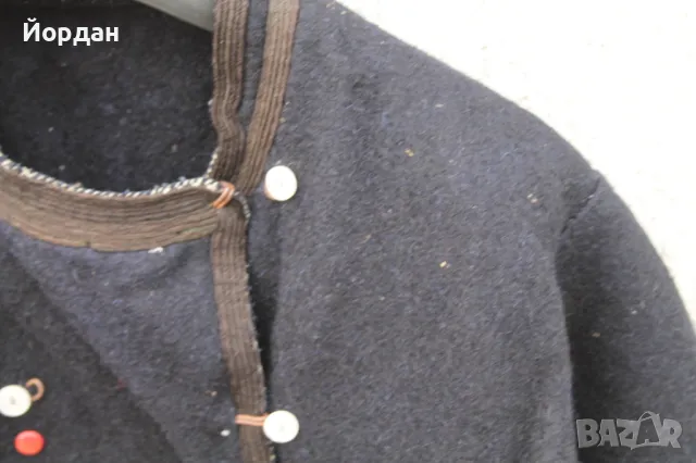 Вълнено елече, снимка 3 - Антикварни и старинни предмети - 50404185