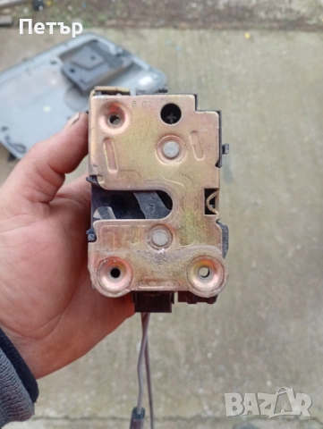 Предна дясна брава за врата рено канго 1998-2008г, снимка 2 - Части - 53279014