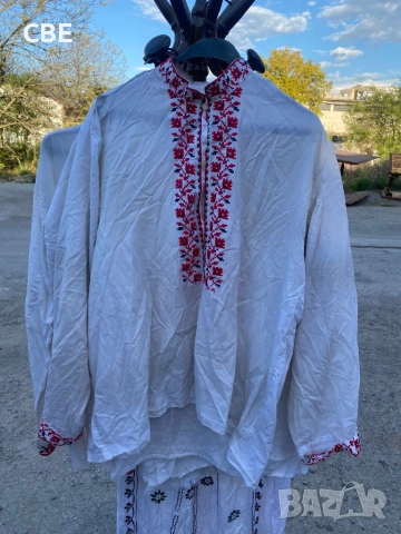 Риза с червена бродерия, снимка 5 - Ризи - 54350954