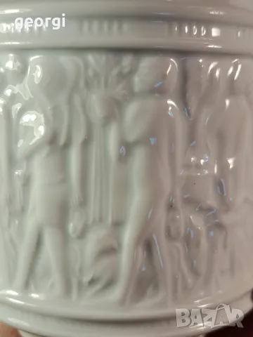 порцеланова ваза   18/5, снимка 4 - Вази - 49262073