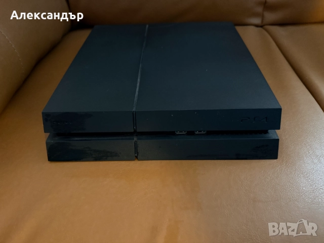 Playstation 4 CUH-1216A + Два контролера, снимка 2 - PlayStation конзоли - 52922207