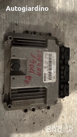 Компютър за двигател / ECU / Моторен компютър за Renault Laguna - 0281011148 / 8200311539