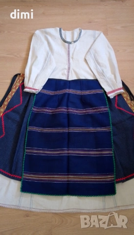 СЕВЕРНЯШКА НОСИЯ ОТ ТРИ ЧАСТИ  , снимка 3 - Антикварни и старинни предмети - 54211492