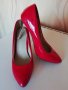 Красиви червени обувки