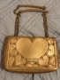Love Moschino златиста дамска чанта , снимка 1