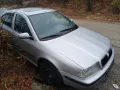Шкода Октавия 99 г, 1.9 tdi на части, снимка 2