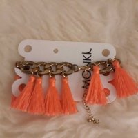 asos Дамска гривна Monki Billie Chain and Tassel Bracelet18 до 25 см, снимка 2 - Гривни - 31205127