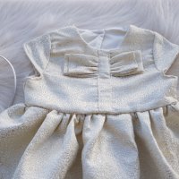 Детска официална рокля в златисто размер 3 години, снимка 3 - Детски рокли и поли - 34950584