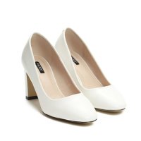 Дамски обувки в бял цвят, снимка 8 - Дамски ежедневни обувки - 38489861