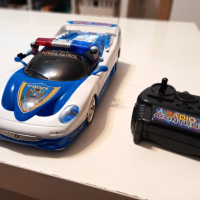 Стара играчка, радиоуправляема кола Ferrari F50 Police Highway Patrol, снимка 7 - Колекции - 44797379