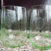 Чаши от зелено стъкло , снимка 6 - Антикварни и старинни предмети - 38184618