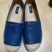 Еспадрили DKNY-38,5, снимка 1 - Дамски ежедневни обувки - 44599311