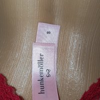 Hunkemoller S M- Червени дантелени полупрашки, снимка 4 - Бельо - 40016882