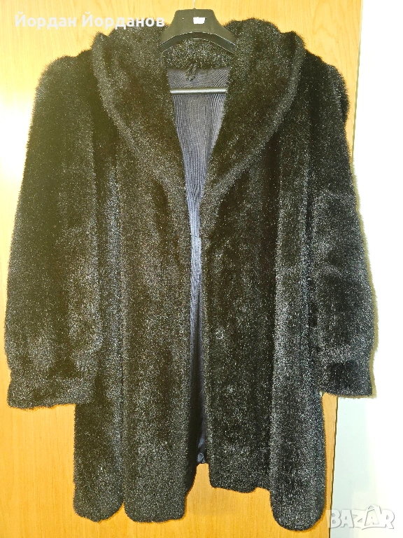 Продавам дамско черно палто от екокожа с косъм, снимка 1