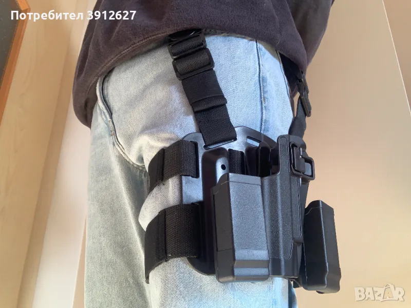 кобур за пистолет и пълнители, снимка 1