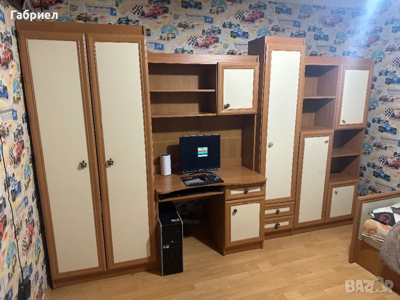 Секция с гардероб , снимка 1