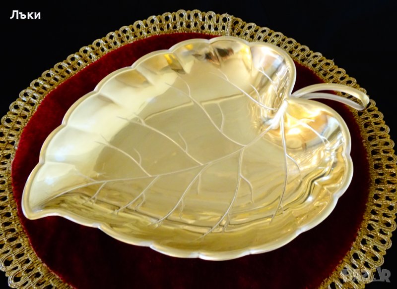 Бронзова фруктиера,релефно листо на Quist. , снимка 1