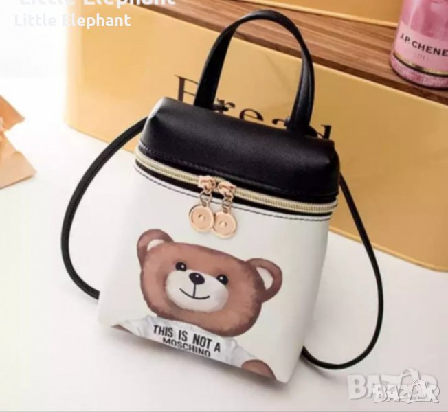 Месинджър чантичка Cartoon серия,Moshino,малка раничка за през тялото/нова, снимка 1