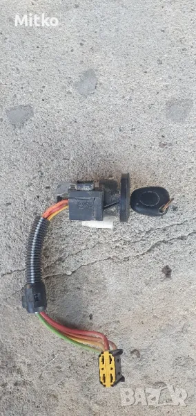 Контактен ключ Рено Сценик 2002г , снимка 1