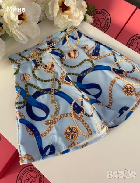 Къси панталонки в много свеж принт, снимка 1