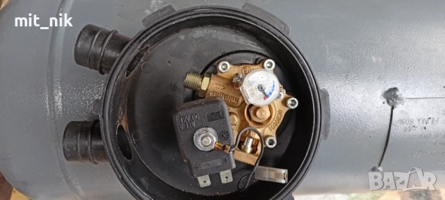 Газов инжекцион. Бутилката е 40 л. тип пура. Производство 2021 г., снимка 3 - Части - 50454050