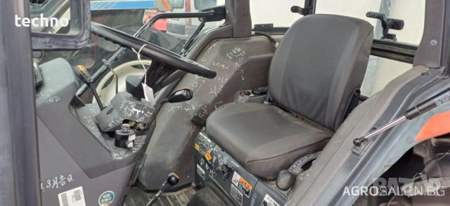 Трактор Кубота, модел с кабина., снимка 6 - Селскостопанска техника - 54200617