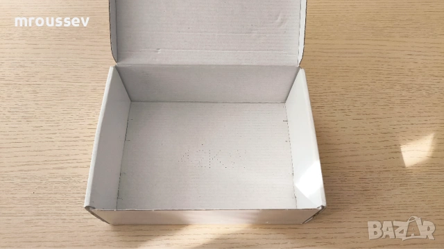  Motorola T720 - празна кутия, снимка 2 - Резервни части за телефони - 53298231