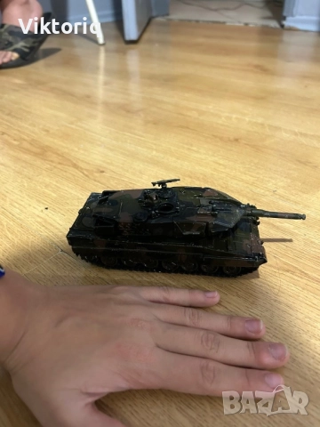 Метален танк Siku, снимка 3 - Колекции - 52593537