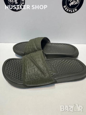 Чехли NIKE.Номер 36.5, снимка 2 - Чехли - 51488642