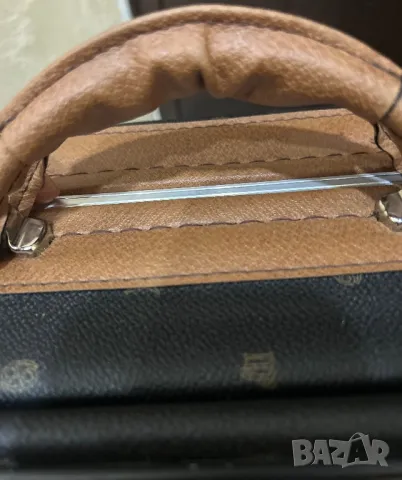 С колела Голям куфар Saxoline Германия 🇩🇪, снимка 13 - Куфари - 47960206