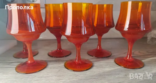 Коледен Сервиз  6 души, звънко, оригинално, червено стъкло , снимка 9 - Чаши - 47720832