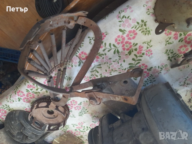 Продавам  седалка от  30те години