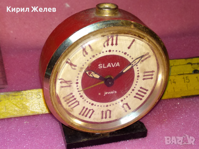 SLAVA MADE in USSR Стар КОЛЕКЦИОНЕРСКИ РУСКИ БУДИЛНИК МЕХАНИЧЕН НАСТОЛЕН ЧАСОВНИК СЛАВА СССР 43622, снимка 6 - Антикварни и старинни предмети - 44536627