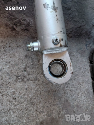 хидравличен цилиндър, снимка 3 - Резервни части за машини - 52415319