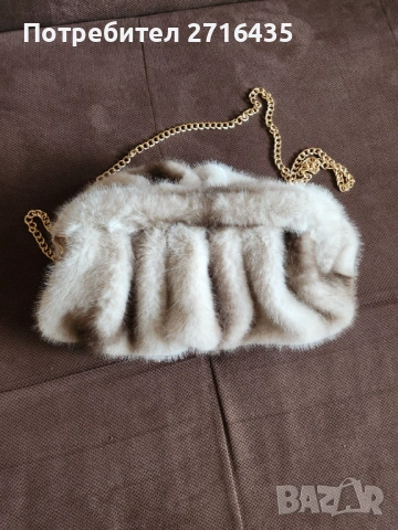 Дамска пухена чанта, снимка 3 - Чанти - 53381806