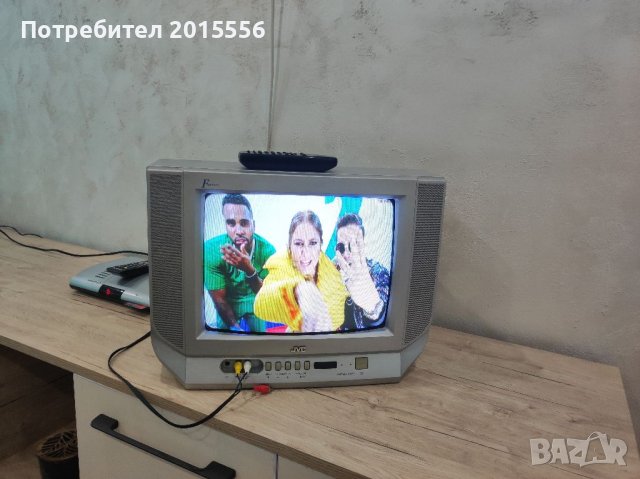 Продавам малък телевизор 