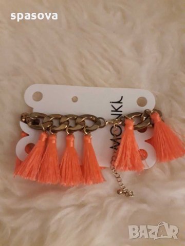 asos Дамска гривна Monki Billie Chain and Tassel Bracelet18 до 25 см, снимка 2 - Гривни - 31205127