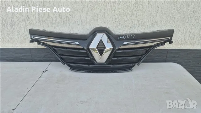 Централна решетка Renault Megane 4 година 2016 2017 2018 2019 код 622562805R 
