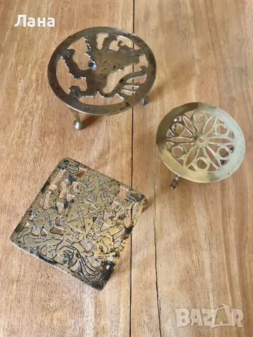 Антична месингова стойка с кралски британски герб, 19-ти век, снимка 3 - Декорация за дома - 50435236