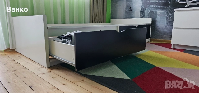 Легло 200х90 с 2 чекмеджета , снимка 2 - Спални и легла - 53156665