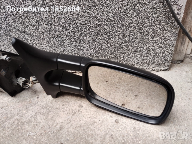 Огледала и ляв фар Фолксваген Кади, снимка 7 - Части - 49418693