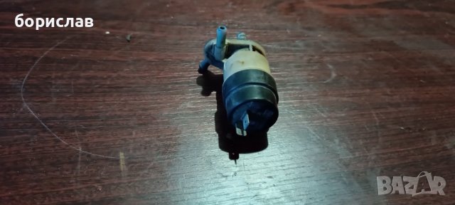 Помпичка миячно за голф 4 