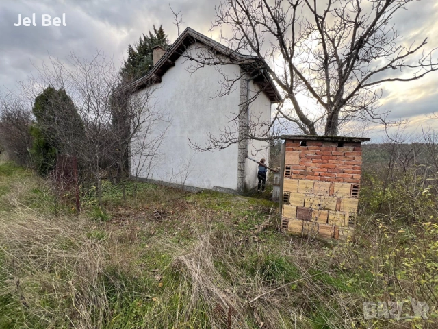 Къща на 2 Етажа в Казанлък с 1.1 дк Двор във Вилна Зона "Старите Лозя", снимка 4 - Къщи - 52183841