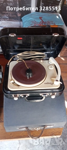 Ретро грамофон СССР, снимка 2 - Друга електроника - 53985555