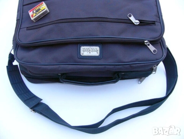 НОВ Оригинал Renato Ronaldo Бизнес ЧАНТА 40x30x18 см с Отделения Джобове Дръжка Ремък за Рамо БАРТЕР, снимка 2 - Чанти - 52310052